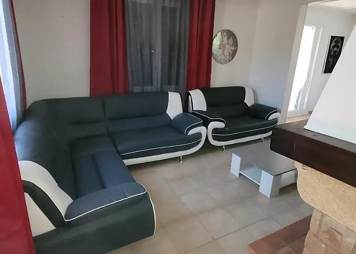 à Casita 8 Personnes Avec Piscine Moriani-Plage
