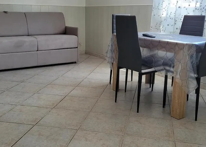 à Casita 8 Personnes Avec Piscine Villa Moriani-Plage